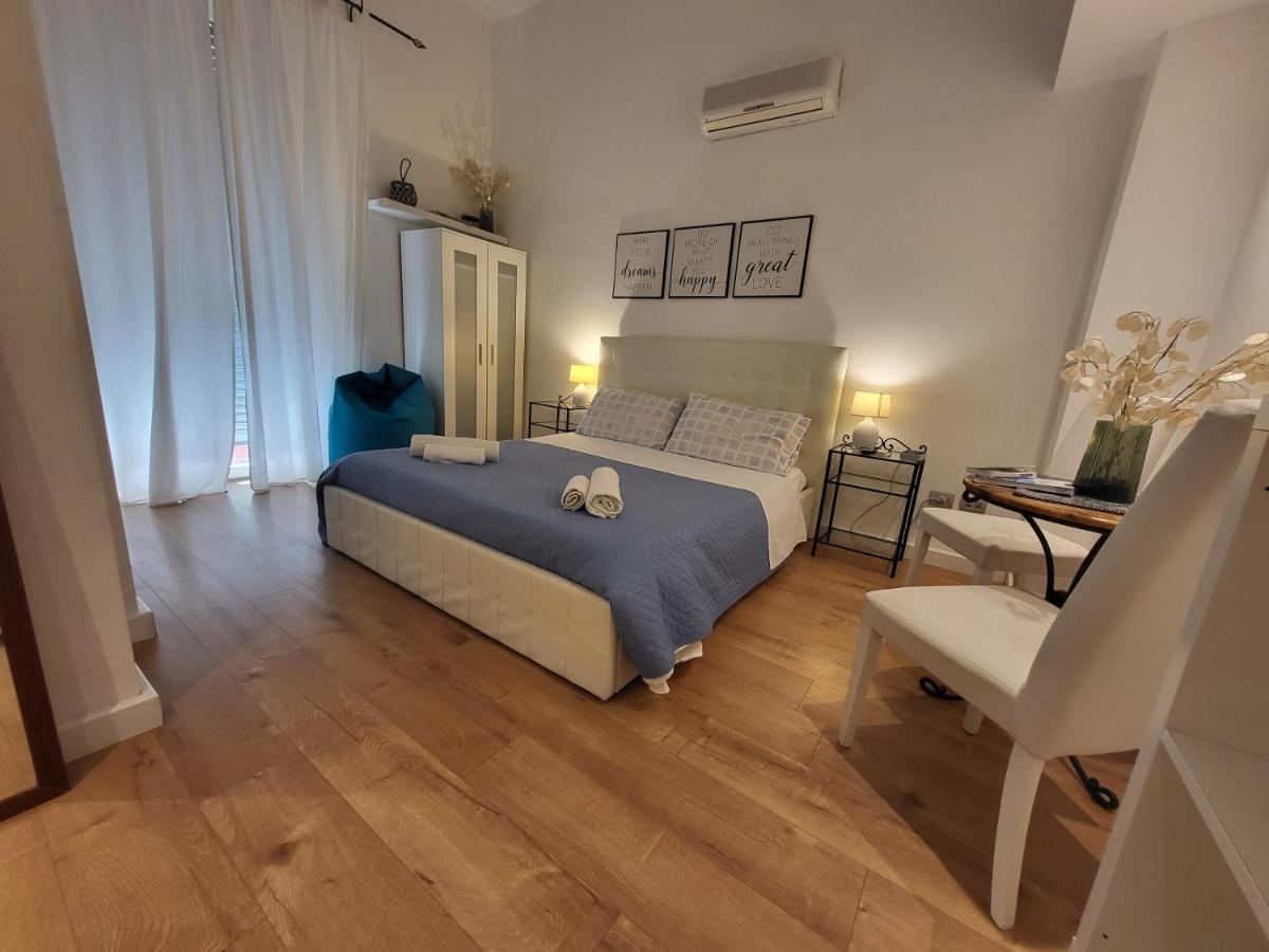 Living Cagliari Marina Exterior foto